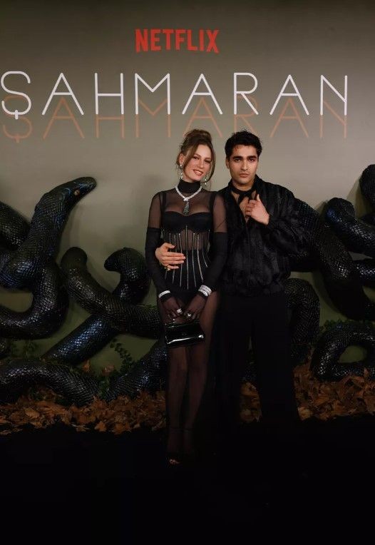 Şahmeran'ın galasında Serenay Sarıkaya'dan Mert Ramazan Demir çıkışı! Özel hayat sorusuna kızdı - Resim: 5