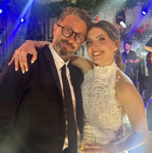 Eda Ece ile Buğrahan Tuncer evlendi! Hande Erçel-Hakan Sabancı çifti aşka geldi, Şevval Sam sahneye atladı, Nesrin Cevadzade bakışları üzerine topladı - Resim: 20