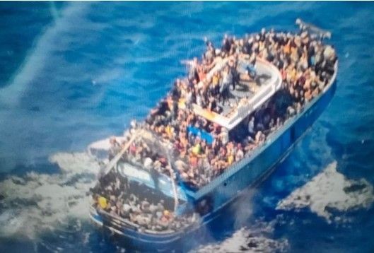 Yunanistan'da senenin en ölümcül göçmen dehşeti! Frontex facia öncesi görüntüleri yayınladı - Resim: 2