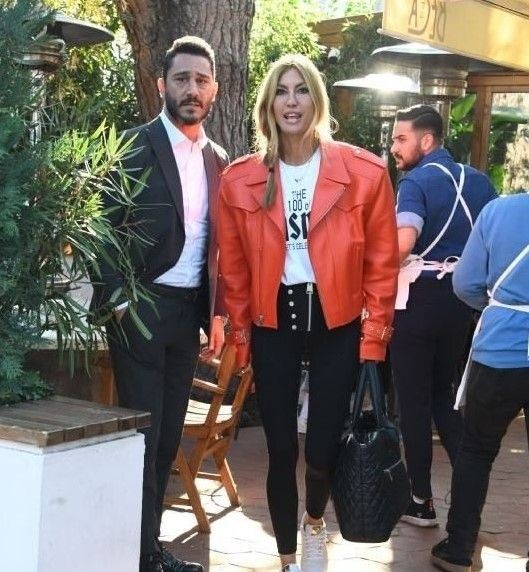 Emre Altuğ eski eşi Çağla Şıkel ile Nail Gönenli’nin evlenmesine engel mi oluyor? Çağla Şıkel o iddiaları tek tek yanıtladı - Resim: 29