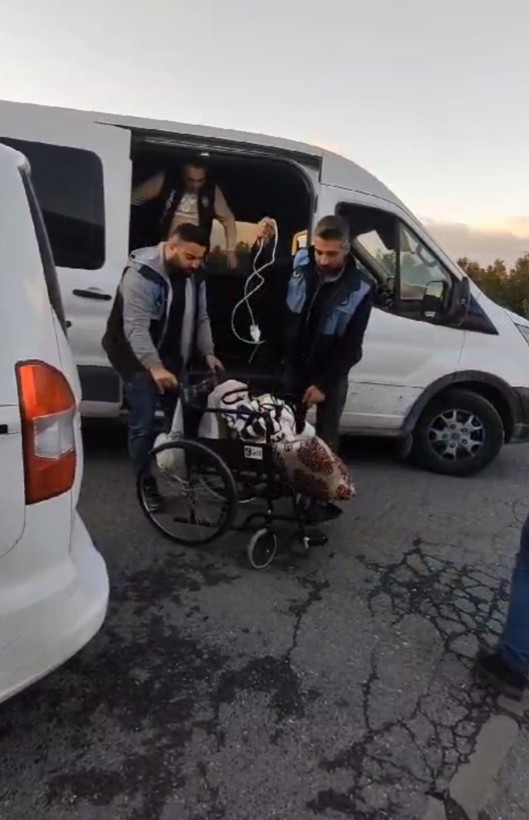 Dilencilerden ödüllü oyuncuları aratmayan performans! Duygu sömürüsü kamerada - Resim: 5