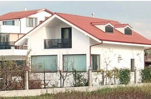 Milletvekili Ayhan Gider'in boğaz manzaralı villası kaçak çıktı - Resim: 6