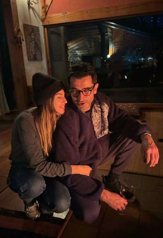 Kenan İmirzalıoğlu ve Sinem Kobal'an ayrılık iddialarına ay ışıklı yanıt - Resim: 1