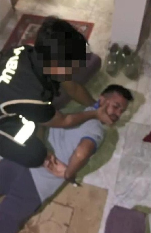Suç örgütü adına şarkı yaptıkları gerekçesiyle gözaltına alınmışlardı! Rapçiler adliyeye sevk edildi - Resim: 4