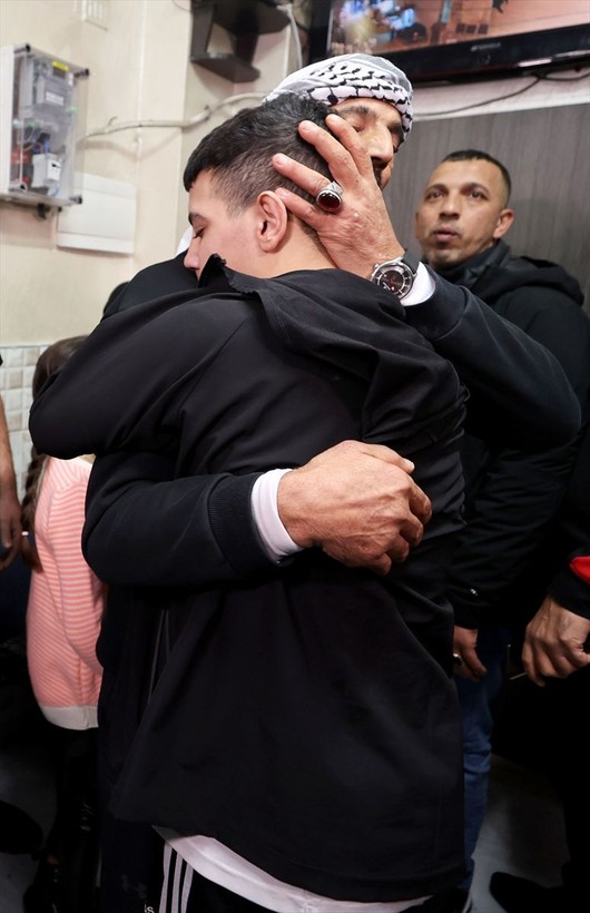İsrail'in tutsak ettiği en küçük Filistinli esir Ahmed es-Selayme ailesine kavuştu! "En çok annemi özledim" - Resim: 5