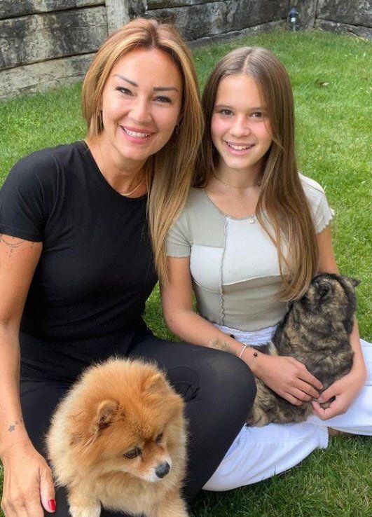 Fahriye Evcen ile Burak Özçivit'in küçük oğlu Kerem ilk kez görüntülendi! Karan Özçivit'in kardeşi bakın kime benziyor? - Resim: 24
