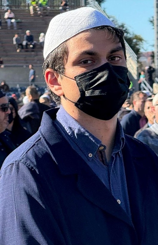 Gülen'in cenazesine katılanlar yüzlerini maske ve gözlükle gizledi - Resim: 7
