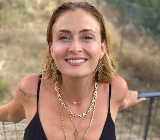 'Sakla Beni'nin Filiz'i Ceyda Düvenci'den yeni pozlar! "Boşanma yaramış" - Resim: 5