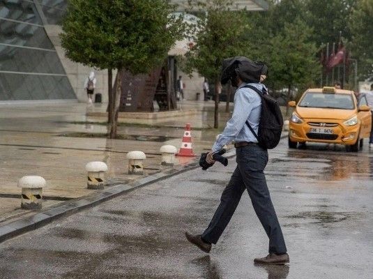 Bugün hava nasıl olacak? Yağışlar ne kadar sürecek? İşte Meteoroloji'nin 5 günlük hava durumu tahmini - Resim: 1
