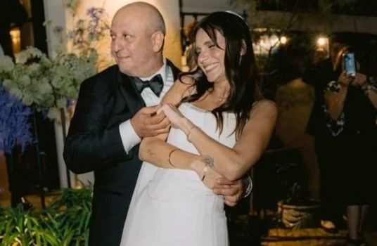 Meriç Aral anneliğe geri sayım yapıyor, Serkan Keskin işlere ara verdi - Resim: 4