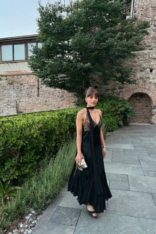Sıla Türkoğlu'nun Kızılcık Şerbeti'nden bölüm başı aldığı ücret ortaya çıktı - Resim: 5