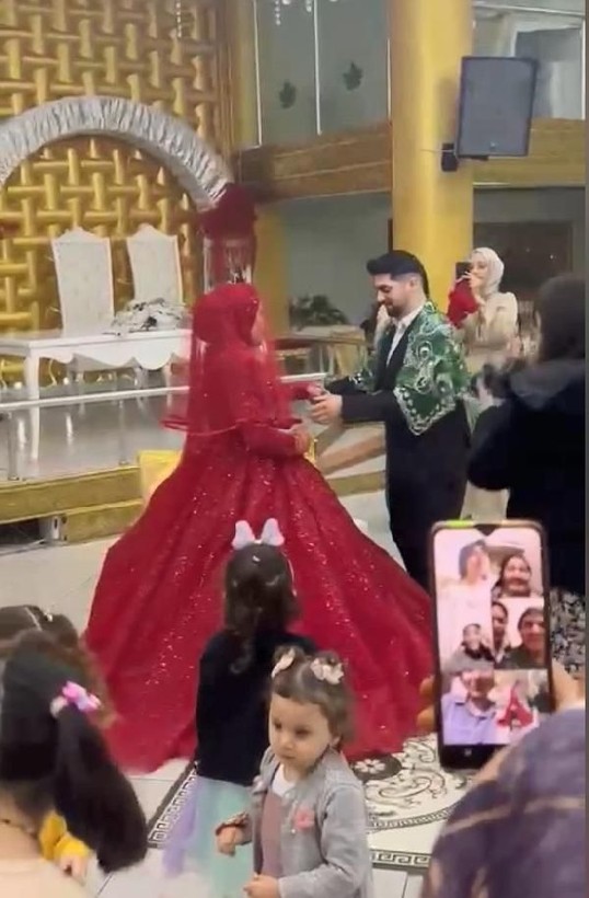 Balayında sır ölüm! Genç çiftten kalanlar kahretti - Resim: 12