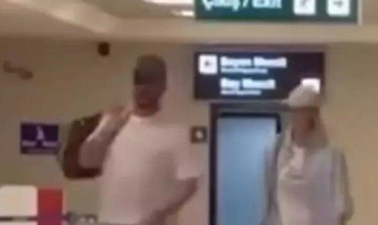 Ece Erken 'Eniştem' dediği Sinan Akçıl ile el ele görüntülendi - Resim: 6