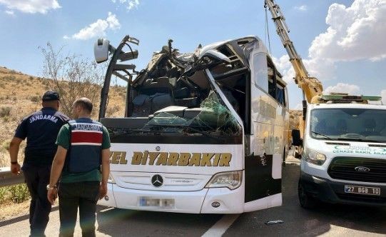 16 kişiyi toprak altına götüren kazada şoke eden savunma: Ben değil yol kusurlu! - Resim: 14