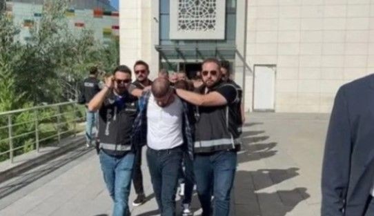 Ayhan Bora Kaplan soruşturmasında gözaltına alınan 3 polis adliyeye sevk edildi! - Resim: 10