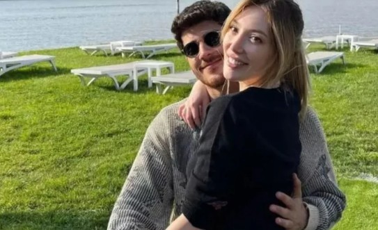 Yasmin Erbil'den Mehmet Ali Erbil'e zehir zemberek sözler! "Bana babalık yapmadı, sevgilileri beni yaralıyor" - Resim: 3