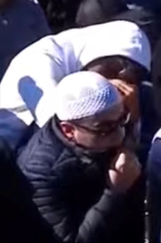 Gülen'in cenazesine katılanlar yüzlerini maske ve gözlükle gizledi - Resim: 25
