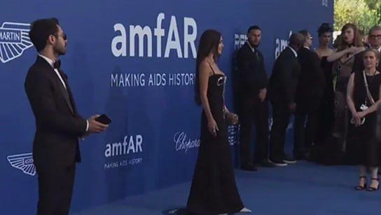 Hakan Sabancı’nın Hande Erçel’e aldığı hediye büyük tartışma yarattı: Hediye mi hakaret mi? - Resim: 5