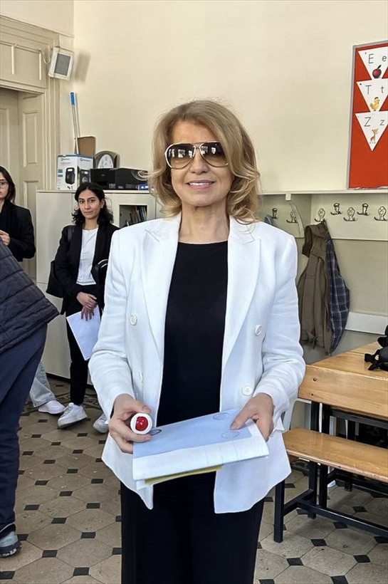 Eski Başbakan Tansu Çiller oyunu kullandı - Resim: 1
