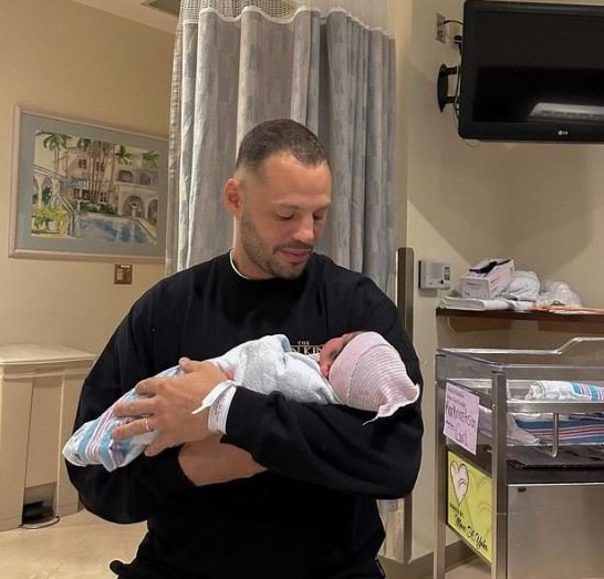 Avatar Atakan ve Serap Korkmaz yeni doğa kızları Zenia'nın yüzünü gösterdi - Resim: 12