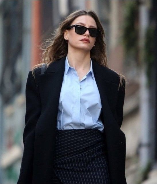 'Aile' dizisi bu akşam yayında! Serenay Sarıkaya'dan yayın öncesi sürpriz paylaşım: Korkuyorum - Resim: 5
