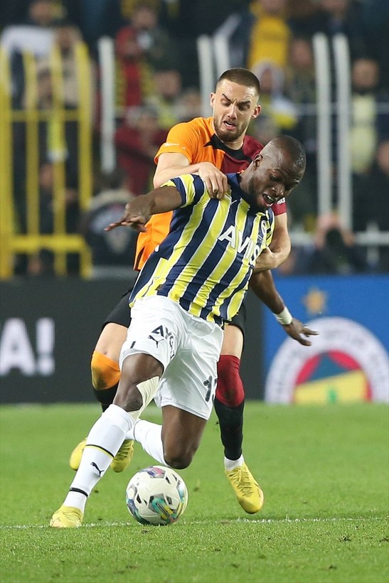 Fenerbahçe - Galatasaray derbisini spor yazarları yorumladı! Mağlubiyet Jorge Jesus'a yazar - Resim: 3