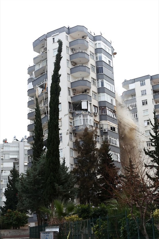 Güçlendirilen kolon, 7,7'lik depremde yıkımın önüne geçti - Resim: 5