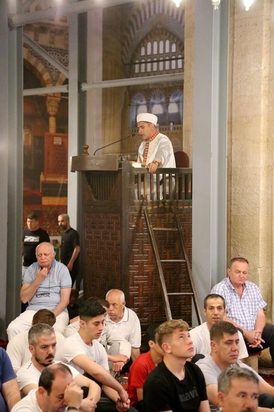 İslam aleminde bayram namazı coşkusu! Camiler doldu taştı - Resim: 84