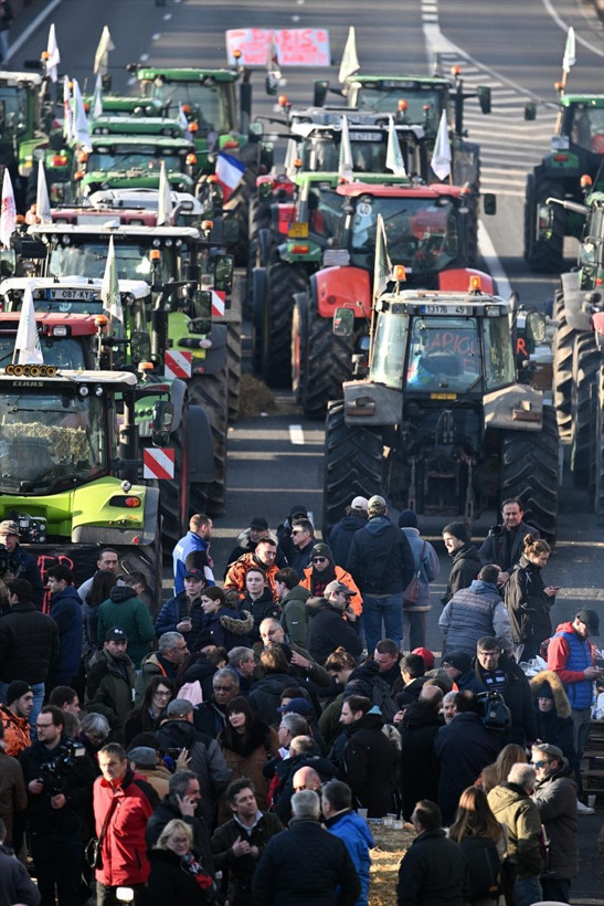 Avrupalı çiftçiler istediğini almadan pes etmiyor! Belçika'da protestolar büyüdü, yollar kapandı - Resim: 21