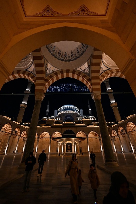 Miraç Kandili yurt genelinde dualarla idrak edildi - Resim: 20