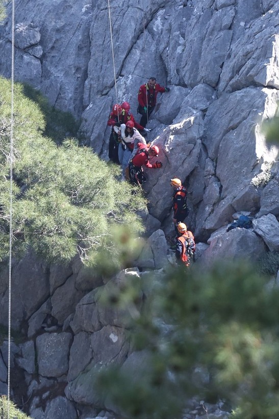 Antalya'daki teleferik faciası ile ilgili korkunç iddia! Seçim var diye yıpranan parçalarla çalışmasına izin verilmiş - Resim: 44