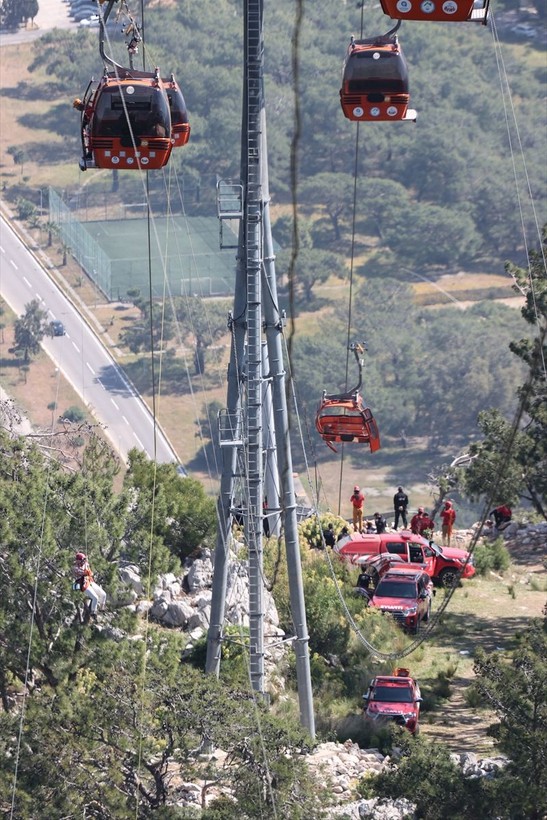 Antalya'daki teleferik faciası ile ilgili korkunç iddia! Seçim var diye yıpranan parçalarla çalışmasına izin verilmiş - Resim: 47