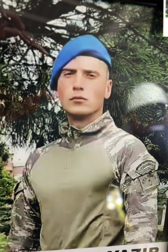 İzne gelen askerin cinayete kurban gittiği görüntüler çıktı! Önce dövdüler, sonra bıçakladılar - Resim: 4