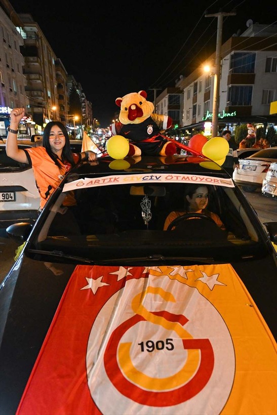 Ağrı'dan Tekirdağ'a şampiyonluk kutlaması! Yurdun dört bir yanında Galatasaraylı taraftardan kutlama - Resim: 2
