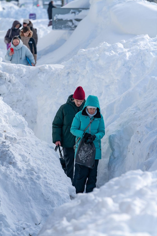 Rusya'nın Kamçatka Yarımadası'nda son 30 yılın en yoğun kar yağışı yaşanıyor - Resim: 7