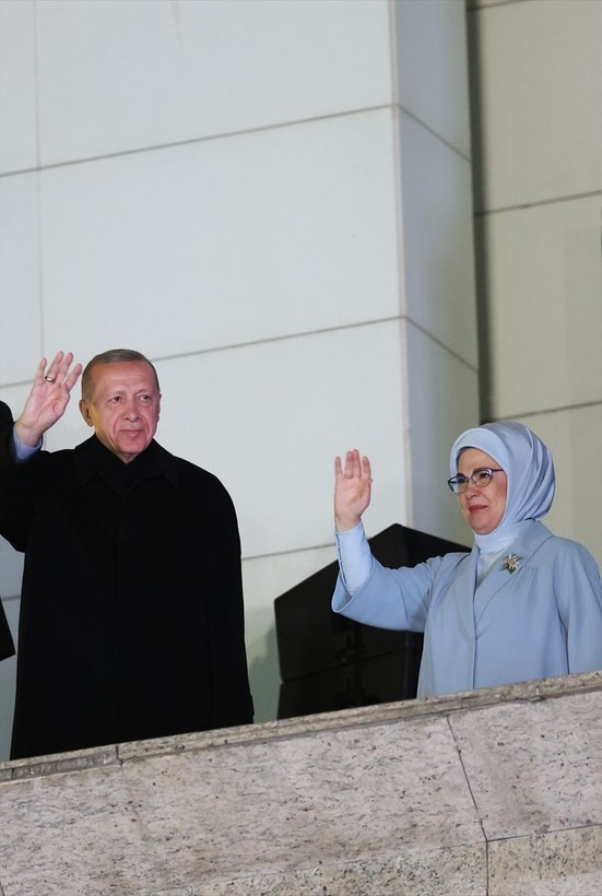 Dünya Türkiye'deki seçimi manşetlerine taşıdı! Economist'ten geri hamle - Resim: 12