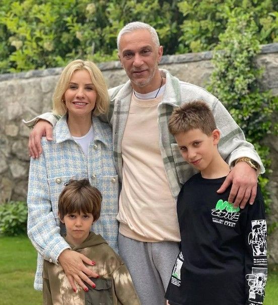 Esra Erol'un kocası Ali Özbir 'sütyen' yorumunu görünce çok sinirlendi! - Resim: 2