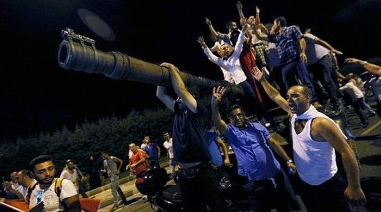 Milletin başarı öyküsü! FETÖ'nün 15 Temmuz alçak darbe girişiminin üzerinden tam 8 sene geçti - Resim: 23
