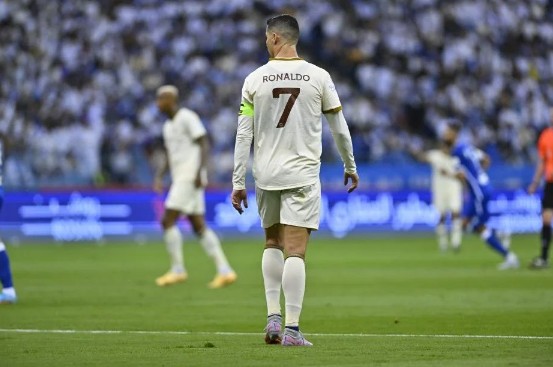 Al Nassr Başkanı Al-Muammar, Ronaldo transferi için 'dolandırıldım' dedi mi? Çarpıcı iddiaya cevap geldi! - Resim: 7