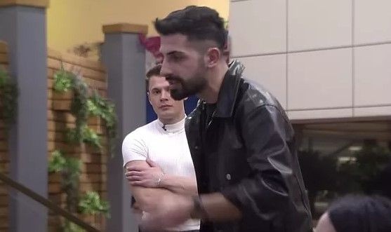 Kısmetse Olur'da skandal ifşa! Gerçekler içerden sızdırıldı, Jahrein Twitch yayınında tek tek okudu! Çekimler başlamadan 2 ay önce... - Resim: 18
