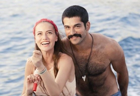 Burak Özçivit Fahriye Evcen'i hediyeye boğmaya devam ediyor! 2. bebek hediyesi tam 10 milyon! Bakın Karan'ın kardeşi minik Kerem kime benziyor - Resim: 6