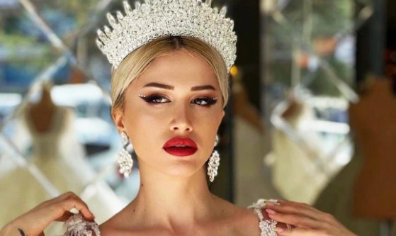 Diyarbakır'da muhtar adayı olan Simurg Sarsılmaz tehditler sonrası geri çekildi - Resim: 14