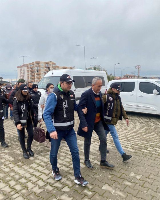 Gökçeada Belediyesi'ne rüşvet operasyonu işte ortaya çıkan konuşmalar! 'Göze battın devret' - Resim: 7