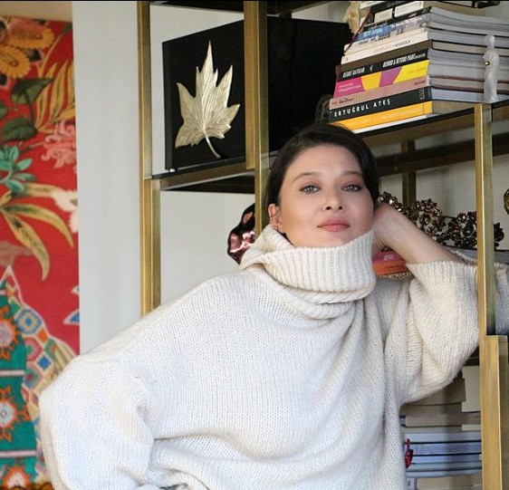 Nurgül Yeşilçay, kediler yüzünden komşularıyla papaz oldu - Resim: 4