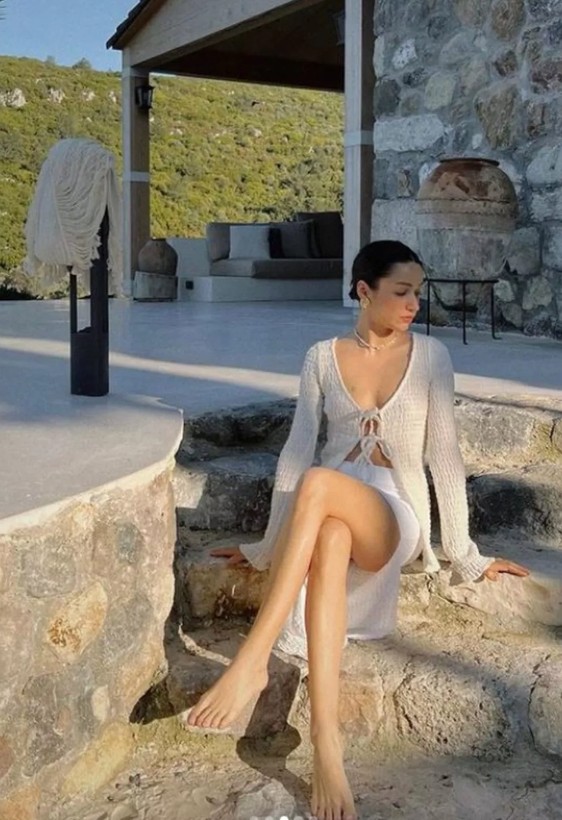 Roman konseptli doğum günü partisiyle adından söz ettirmişti! Zeynep Bastık'ın sevgilisi bakın kim çıktı - Resim: 5