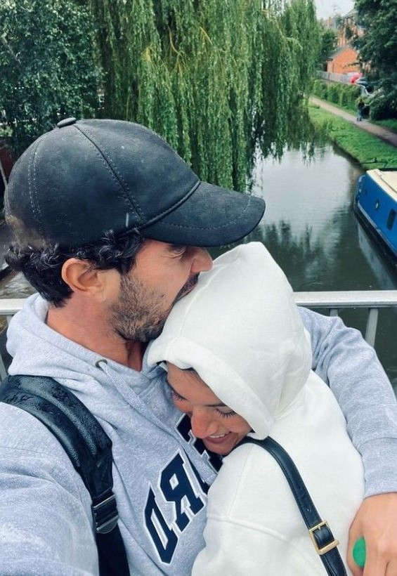 Kaan Yıldırım'ın Pınar Deniz'e aldığı yüzük göründü! Çapkın oyuncu hem Hande Erçel'i hem de Pınar Deniz'i aynı mekana götürünce olanlar oldu - Resim: 11