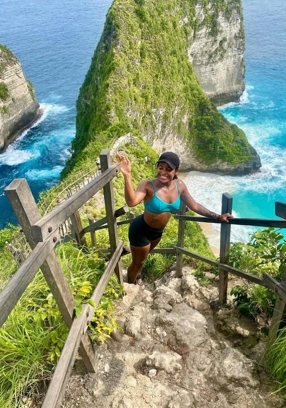 Yanardağın içine düşen turistten acı haber - Resim: 6