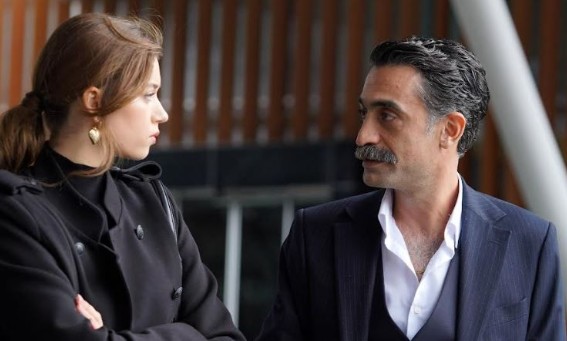 Yalı Çapkını'nın Kazım ağası eşini sır gibi saklıyordu! Güzelliğiyle herkesi büyüledi - Resim: 7