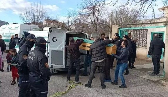 Elazığ'da bir evden 6 ceset çıkmıştı! Ailesini katleden öğretmen olayında flaş ayrıntılar! Kumar borcu deniyordu, meğer... - Resim: 15