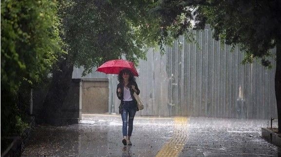 Son dakika! Ankara'da çatılar koltuklar uçmuştu sıra İstanbul'da... Meteoroloji'den 20 il için sarı kodlu uyarı! Sıcaklıklar birden düşecek - Resim: 4